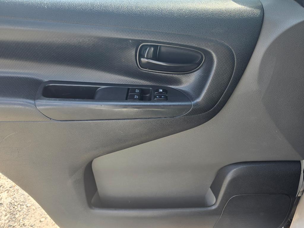 2017 Nissan NV200 SV - Photo 6