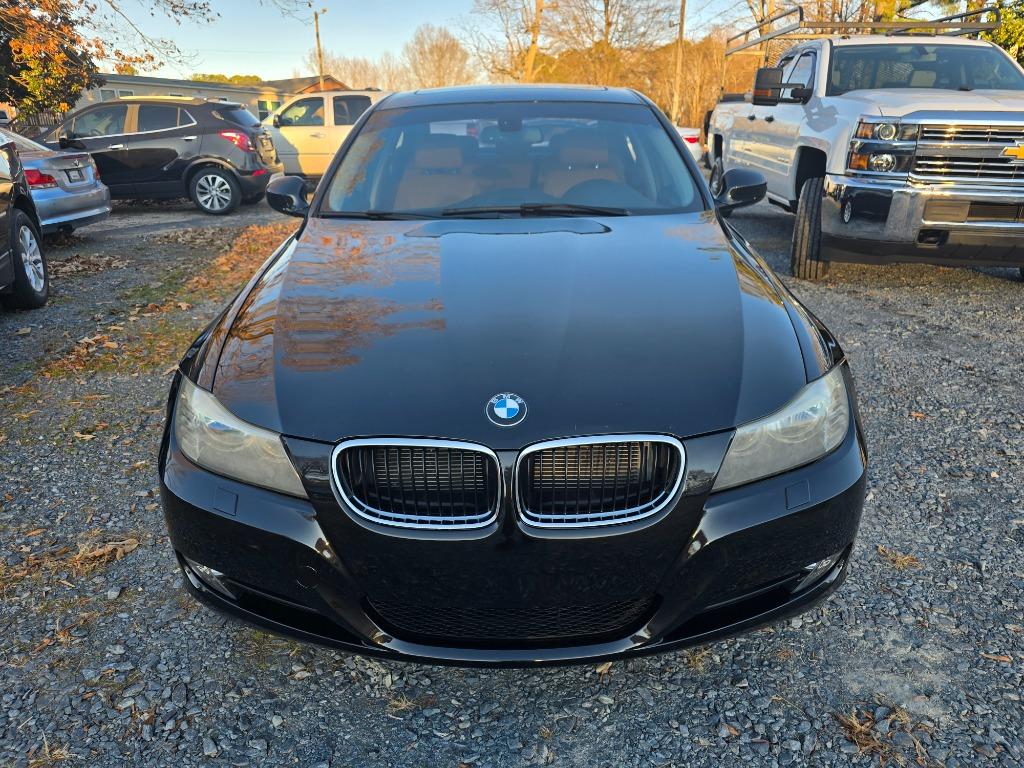 2011 BMW 3 Series 328i's photo