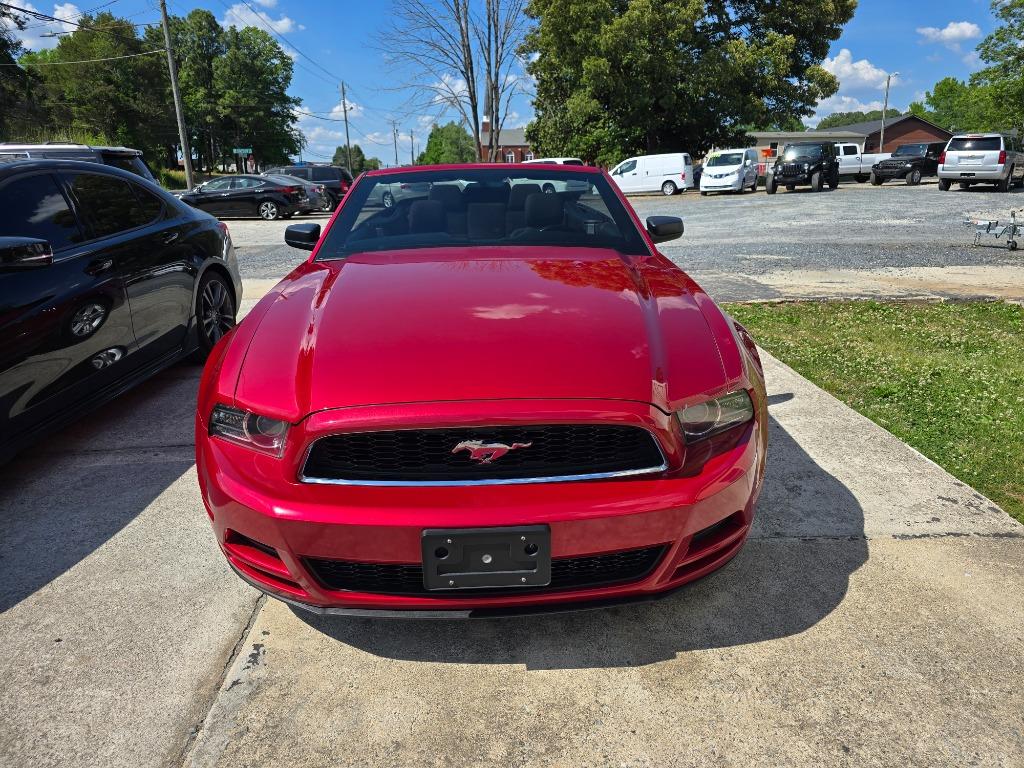 2013 Ford Mustang V6's photo